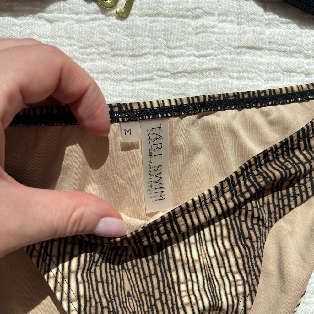 NWOT TART SWIM in size M, strapless/ neck tie top, unique pattern, black brown - Picture 5 of 7